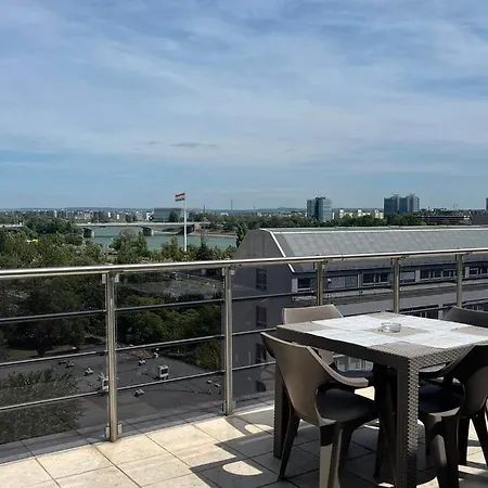 Sun Palace Rooftop Apartment